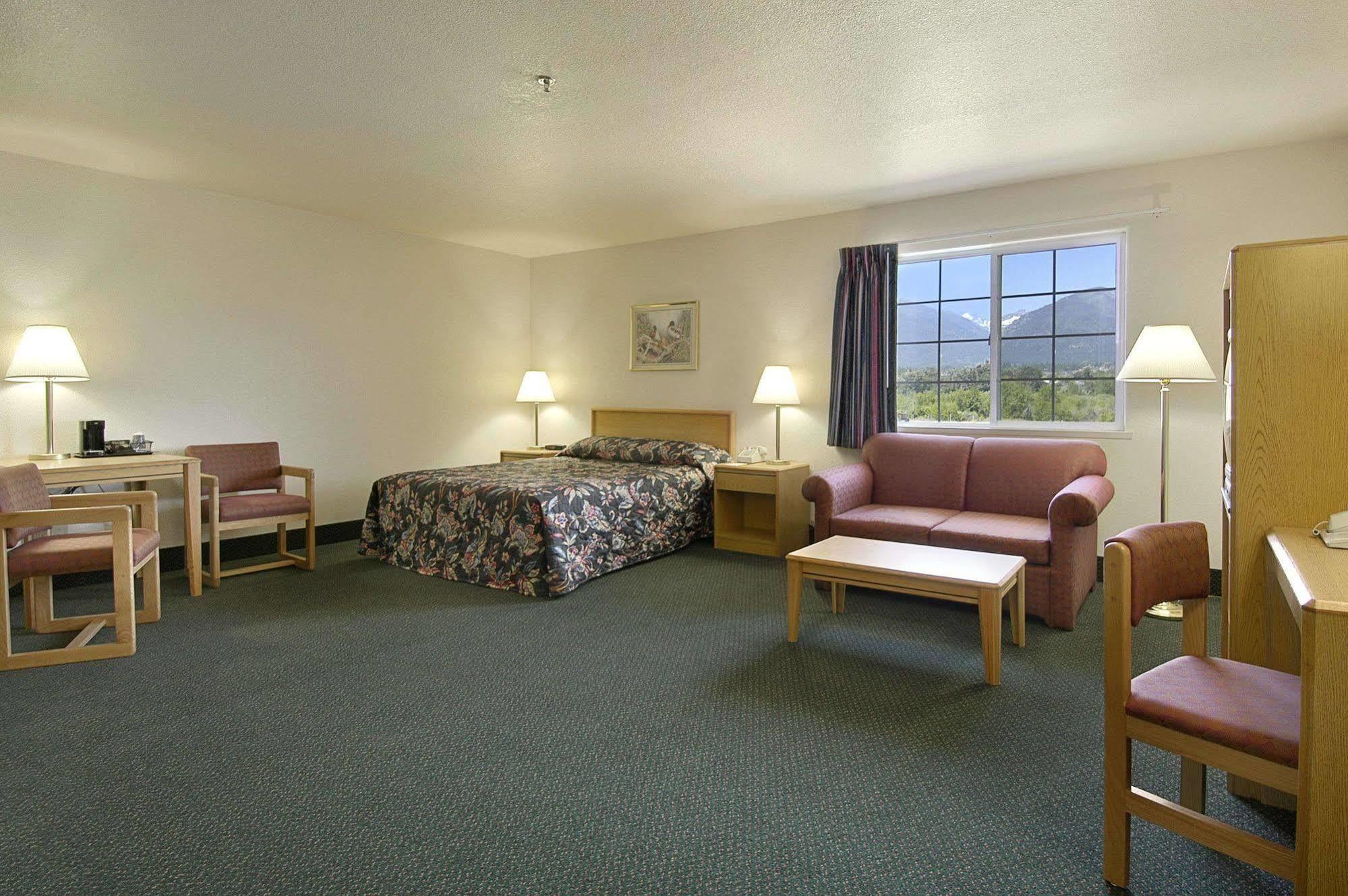Super 8 By Wyndham Hamilton Hotell Rum bild